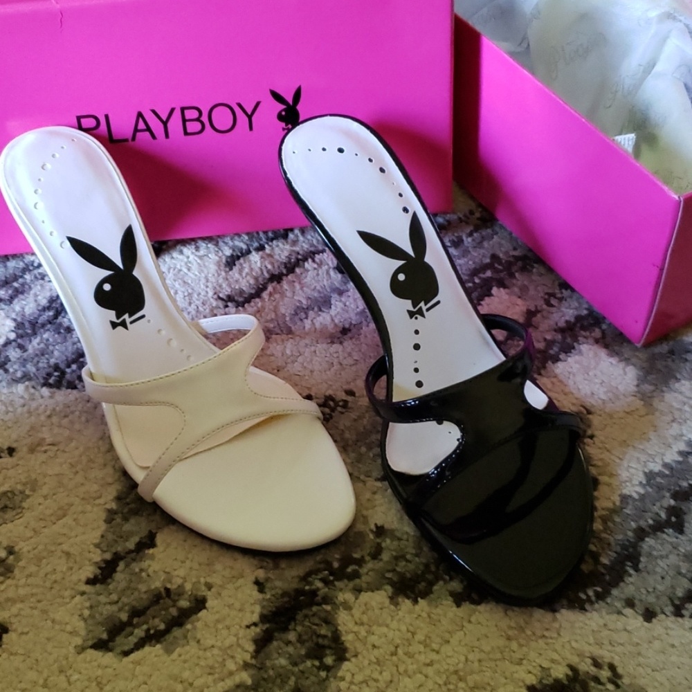 Playboy Black Slip-on Heels New in Box - Picture 4 of 4